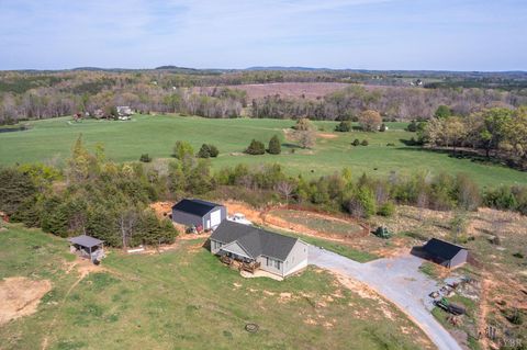 Tiny photo for 3570 Rock Cliff Road, Bedford, VA 24523 (MLS # 365770)