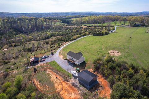Tiny photo for 3570 Rock Cliff Road, Bedford, VA 24523 (MLS # 365770)