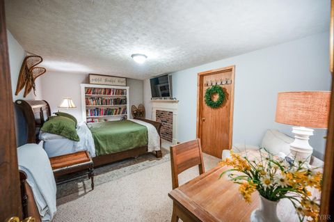 Tiny photo for 1024 Beaver Creek Crossing Xing, Lynchburg, VA 24501 (MLS # 364068)