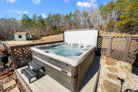 Tiny photo for 1024 Beaver Creek Crossing Xing, Lynchburg, VA 24501 (MLS # 364068)