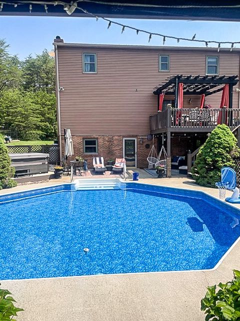 Tiny photo for 1024 Beaver Creek Crossing Xing, Lynchburg, VA 24501 (MLS # 364068)