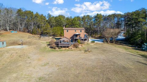 Tiny photo for 1024 Beaver Creek Crossing Xing, Lynchburg, VA 24501 (MLS # 364068)