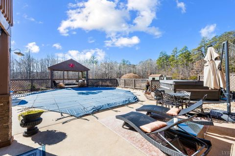 Tiny photo for 1024 Beaver Creek Crossing Xing, Lynchburg, VA 24501 (MLS # 364068)