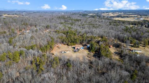 Tiny photo for 1024 Beaver Creek Crossing Xing, Lynchburg, VA 24501 (MLS # 364068)