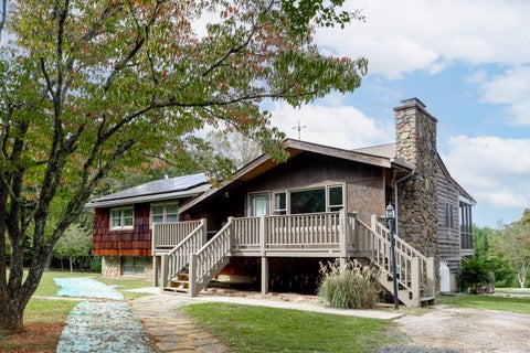 Homes For Sale - 5687 Elon Road<br/> Monroe, VA 24574