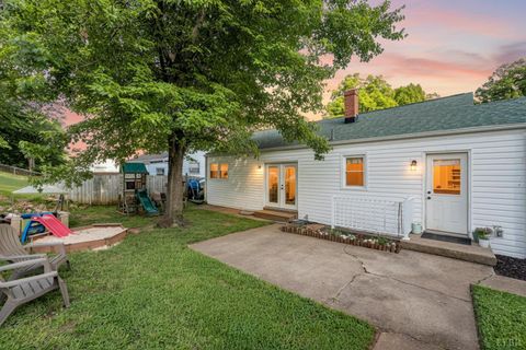 Tiny photo for 4604 greenwood Drive, Lynchburg, VA 24502 (MLS # 366773)