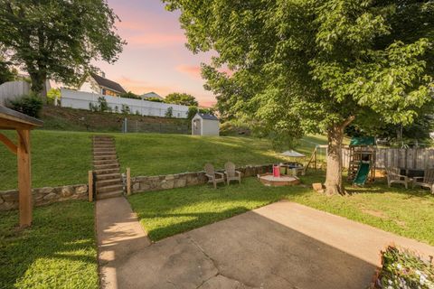Tiny photo for 4604 greenwood Drive, Lynchburg, VA 24502 (MLS # 366773)