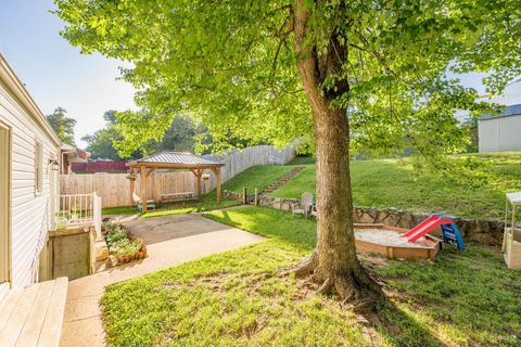 Tiny photo for 4604 greenwood Drive, Lynchburg, VA 24502 (MLS # 366773)