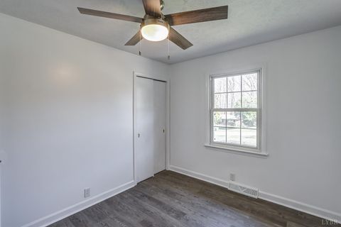 Tiny photo for 303 Grove Street, Hurt, VA 24563 (MLS # 364952)