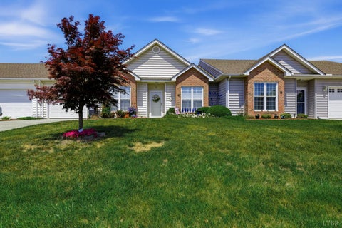 Townhouse For Sale - 29 Shore Line Drive<br/> Lynchburg, VA 24501