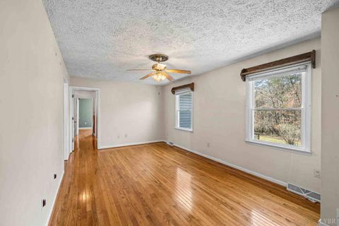 Tiny photo for 2926 Forbes Mill Road, Bedford, VA 24523 (MLS # 365234)