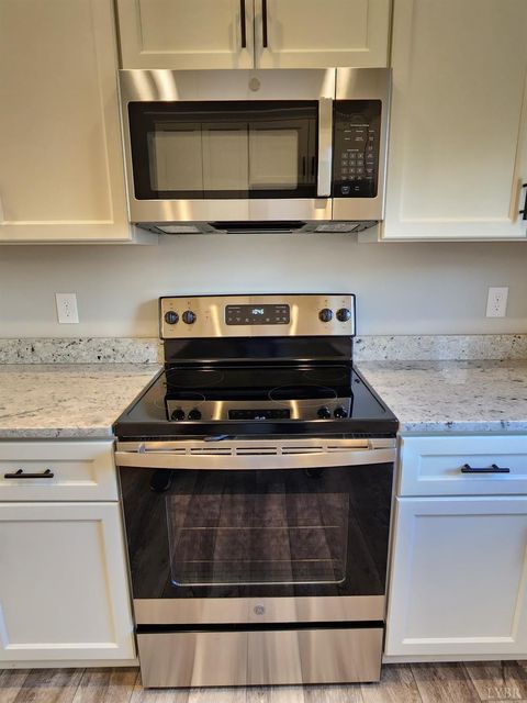 Tiny photo for 3008 Hill Street #307, Lynchburg, VA 24501 (MLS # 364575)