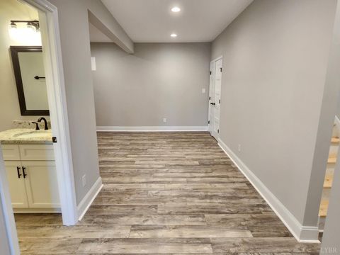 Tiny photo for 3008 Hill Street #307, Lynchburg, VA 24501 (MLS # 364575)