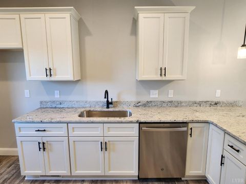 Tiny photo for 3008 Hill Street #307, Lynchburg, VA 24501 (MLS # 364575)