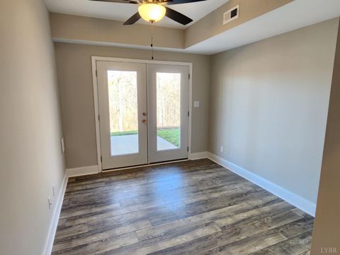 Tiny photo for 3008 Hill Street #307, Lynchburg, VA 24501 (MLS # 364575)