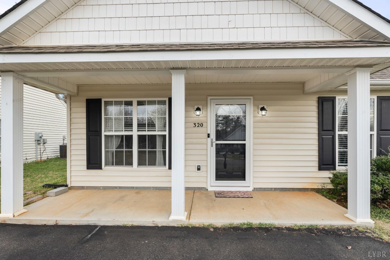 320 Blackhawke Drive, Lynchburg, Virginia image 2