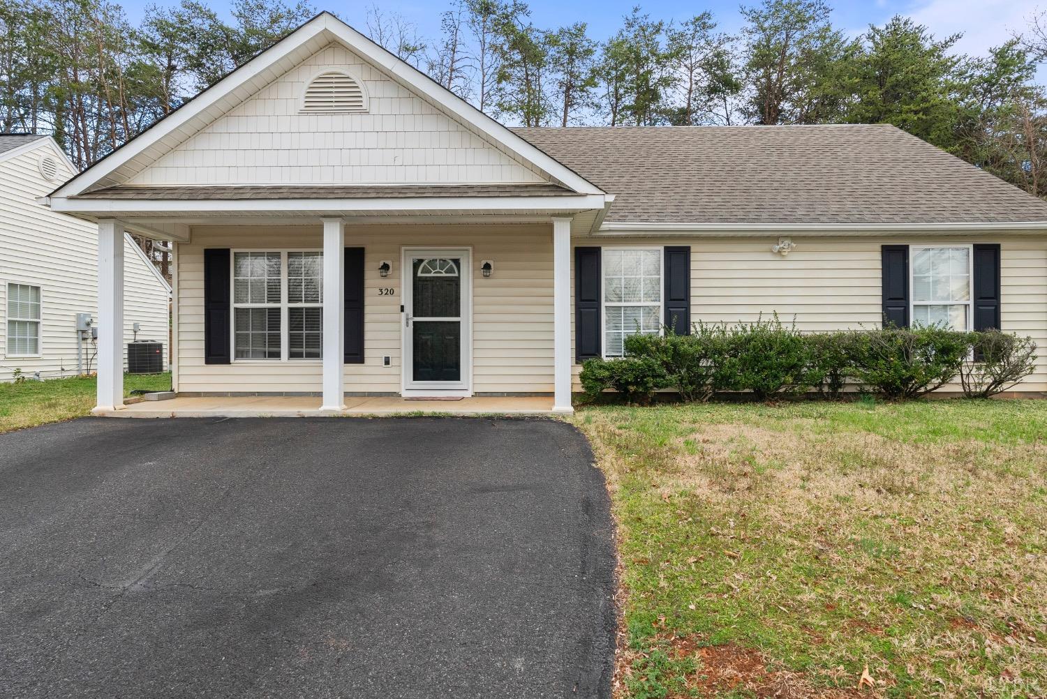 320 Blackhawke Drive, Lynchburg, Virginia image 1