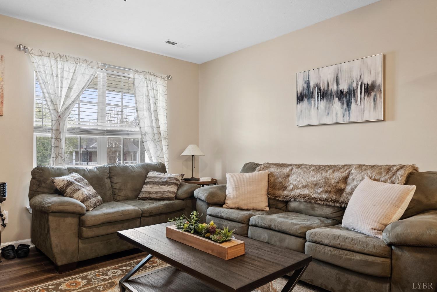 320 Blackhawke Drive, Lynchburg, Virginia image 4