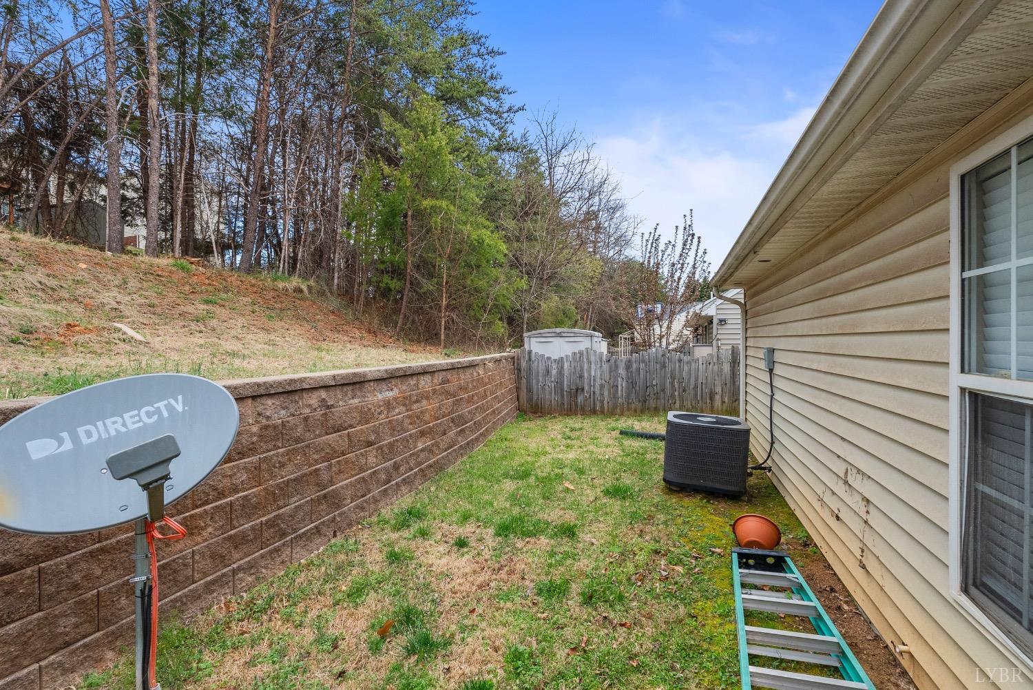 320 Blackhawke Drive, Lynchburg, Virginia image 11