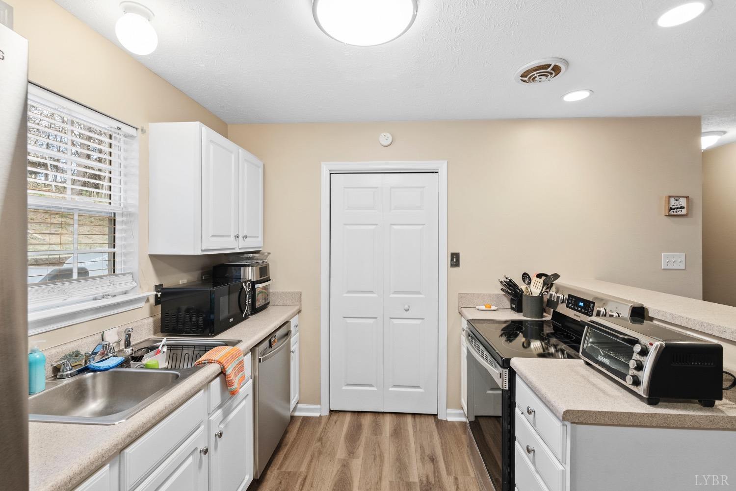 320 Blackhawke Drive, Lynchburg, Virginia image 8