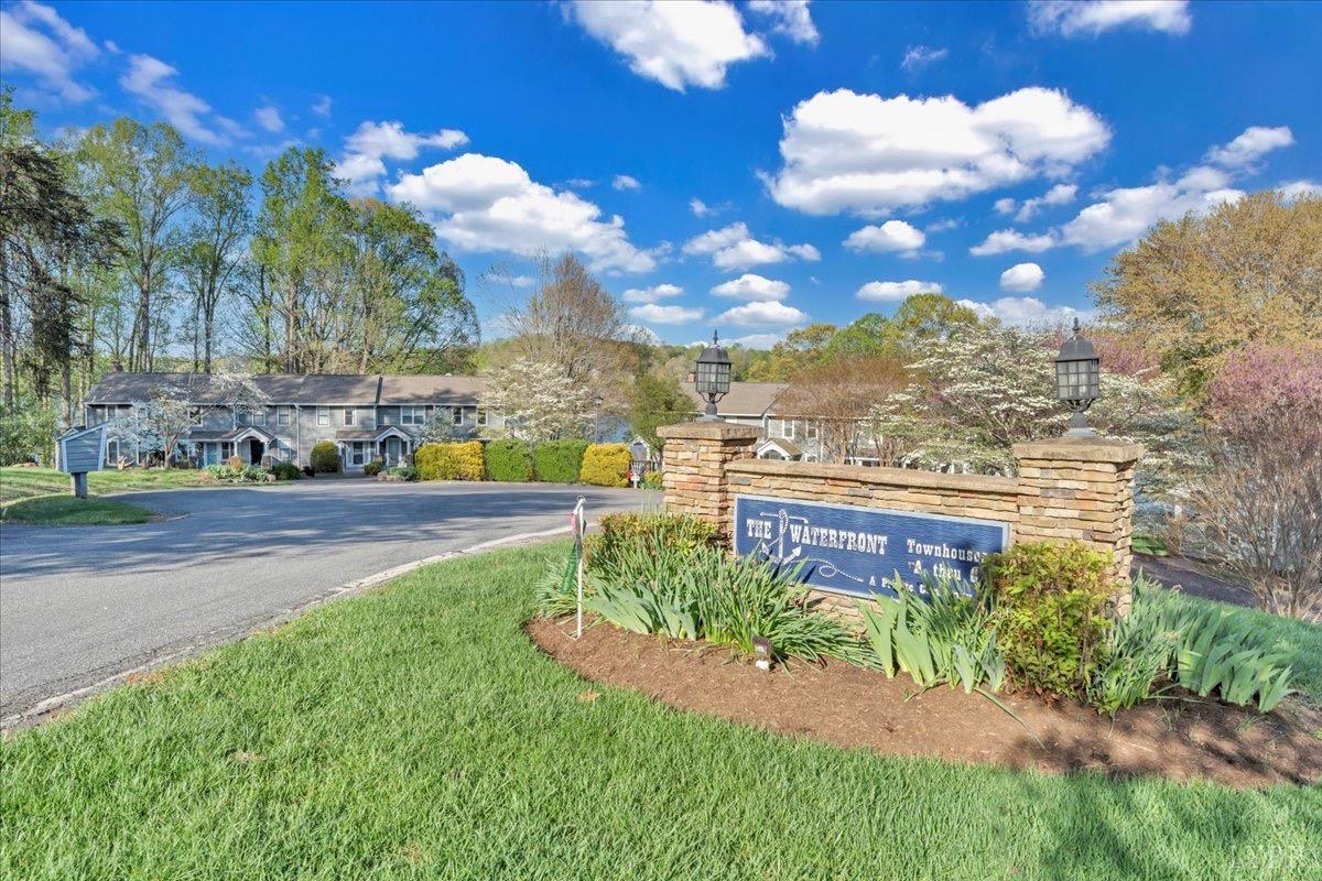 1791 Windlass Drive, Moneta, Virginia image 39