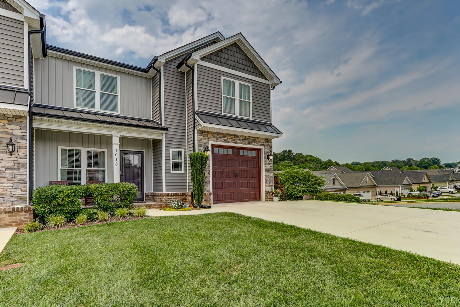 1013 Cobblestone Lane, Forest, Virginia image 2