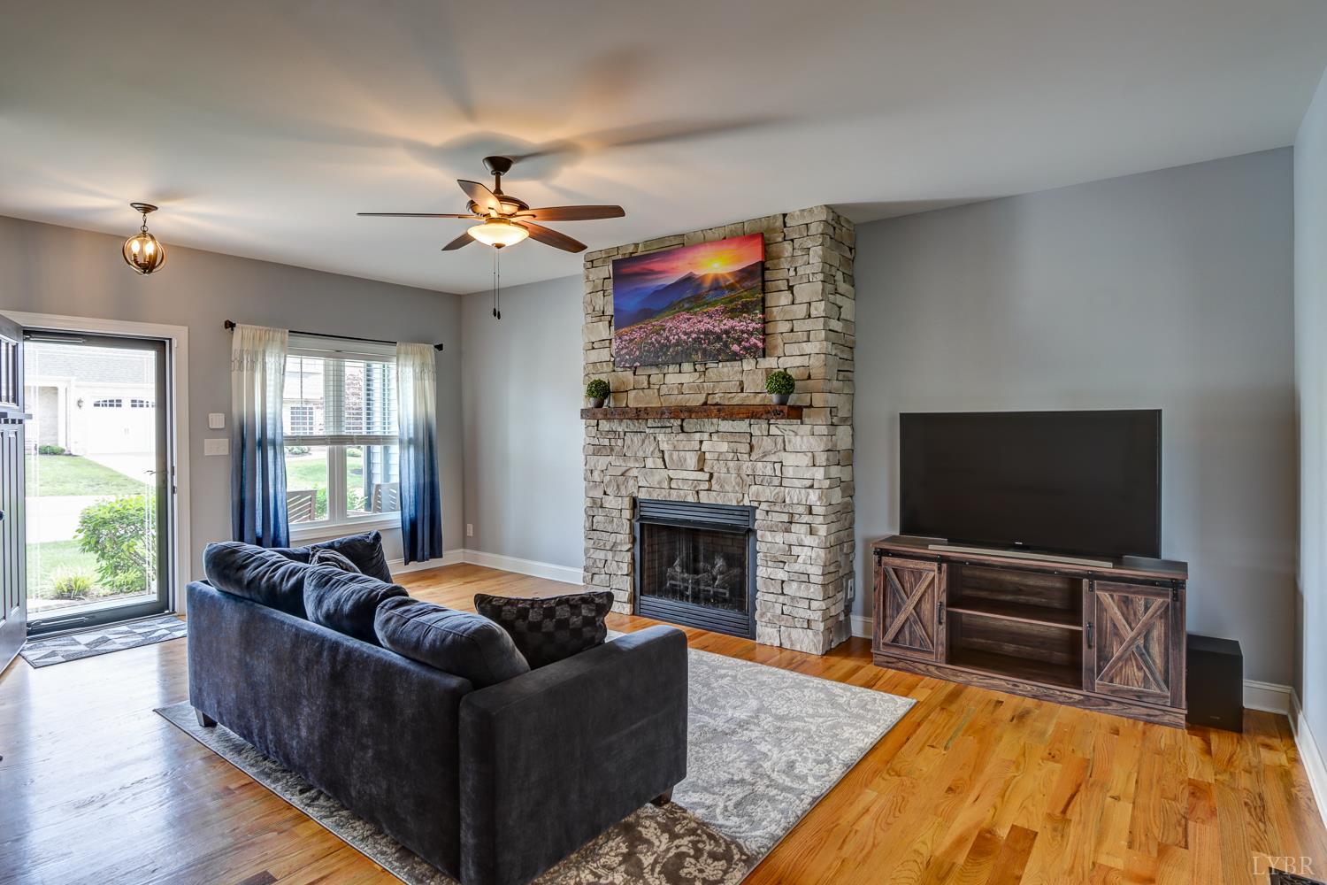1013 Cobblestone Lane, Forest, Virginia image 8