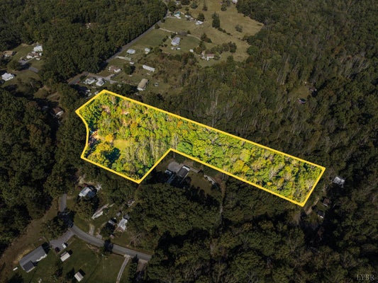 615 STONEY RUN RD, BUENA VISTA, VA 24416 - Image b3bbbc40afca985fdd9c6ae17339e50d/244601691