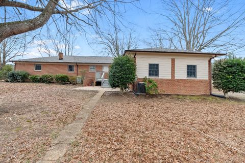 Tiny photo for 7092 Stage Coach Road, Nathalie, VA 24577 (MLS # 364685)