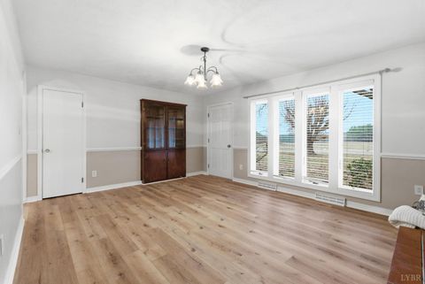 Tiny photo for 7092 Stage Coach Road, Nathalie, VA 24577 (MLS # 364685)