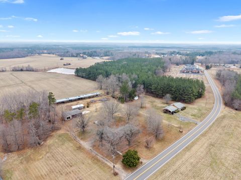 Tiny photo for 7092 Stage Coach Road, Nathalie, VA 24577 (MLS # 364685)