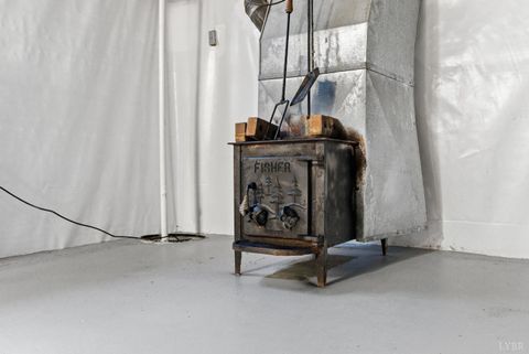 Tiny photo for 7092 Stage Coach Road, Nathalie, VA 24577 (MLS # 364685)