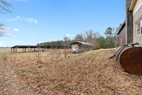 Tiny photo for 7092 Stage Coach Road, Nathalie, VA 24577 (MLS # 364685)