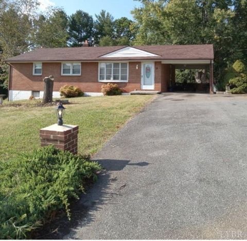 Tiny photo for 78 Lakeside Drive, Lynchburg, VA 24504 (MLS # 362923)