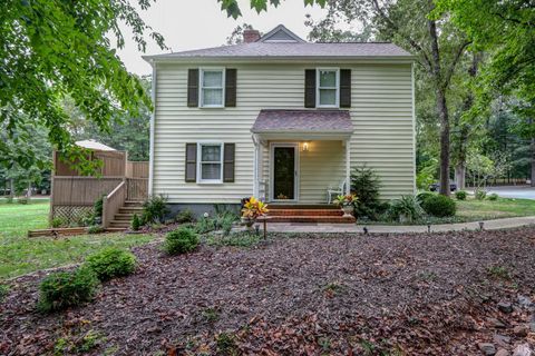 Photo of 116 Clays Crossing Drive, Forest, VA 24551 (MLS # 365093)