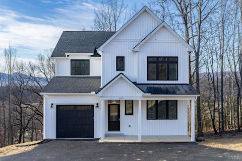 Photo of 1115 Thornblade Way, Blue Ridge, VA 24064 (MLS # 364441)