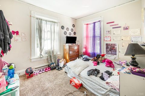 Tiny photo for 507 Victoria Avenue, Lynchburg, VA 24503 (MLS # 362524)