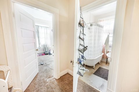 Tiny photo for 507 Victoria Avenue, Lynchburg, VA 24503 (MLS # 362524)
