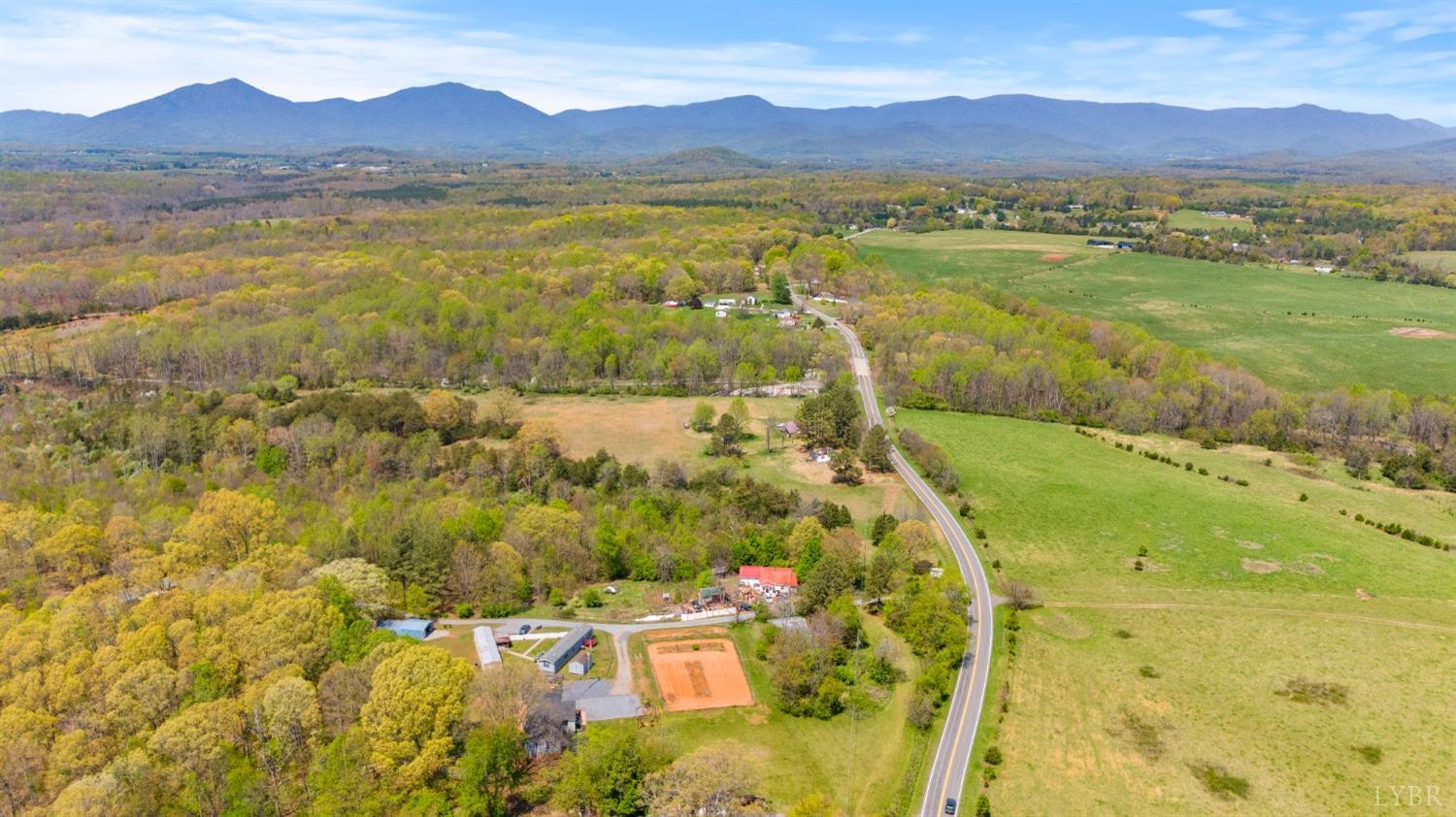1062 Overacre Drive Dr, Bedford, Virginia image 4