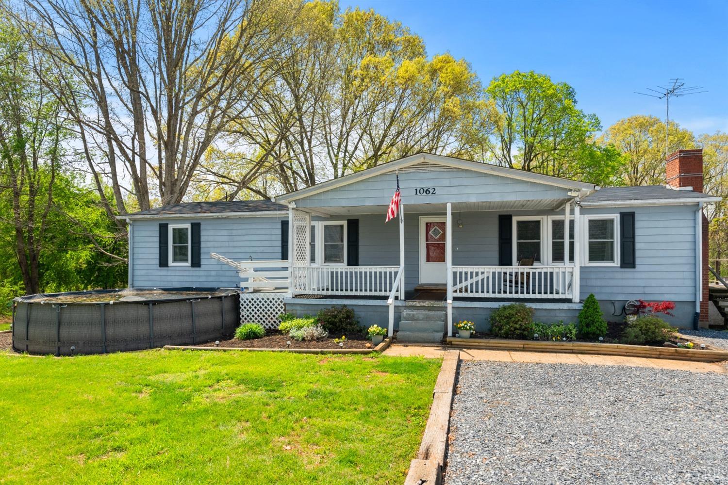 1062 Overacre Drive Dr, Bedford, Virginia image 1