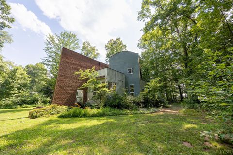 Tiny photo for 2246 Country Club Rd, Appomattox, VA 24522 (MLS # 364052)