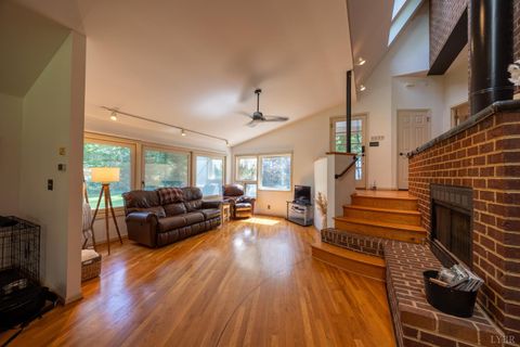 Tiny photo for 2246 Country Club Rd, Appomattox, VA 24522 (MLS # 364052)