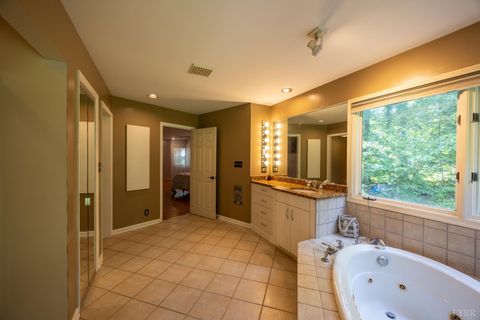 Tiny photo for 2246 Country Club Rd, Appomattox, VA 24522 (MLS # 364052)