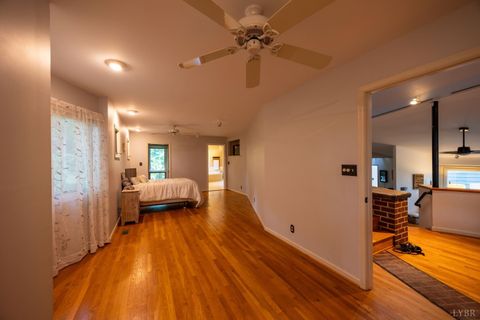 Tiny photo for 2246 Country Club Rd, Appomattox, VA 24522 (MLS # 364052)