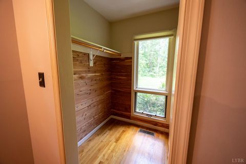 Tiny photo for 2246 Country Club Rd, Appomattox, VA 24522 (MLS # 364052)