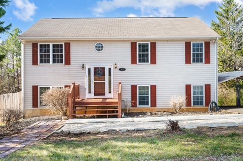 Photo of 103 Fowler Street, Lynchburg, VA 24502 (MLS # 363806)