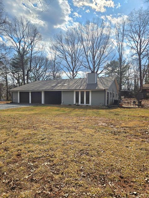 Photo of 148 Edgewood Drive, Lynchburg, VA 24502 (MLS # 364778)