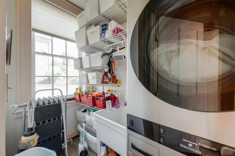 Tiny photo for 404 Cabell Street, Lynchburg, VA 24504 (MLS # 364815)