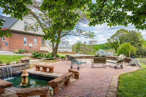 Tiny photo for 404 Cabell Street, Lynchburg, VA 24504 (MLS # 364815)