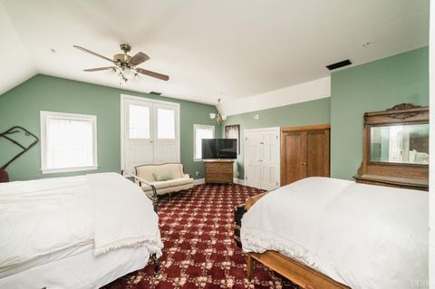 Tiny photo for 404 Cabell Street, Lynchburg, VA 24504 (MLS # 364815)